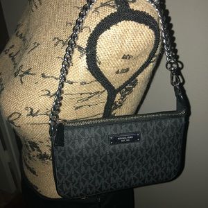 Michael Kors pouchette